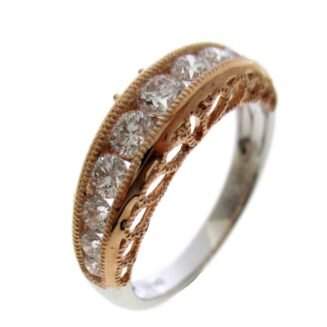 1230 - 18K White & Rose Gold Diamond Ring
