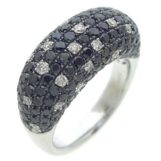 1225 - 18K White Gold & Black Diamond Ring